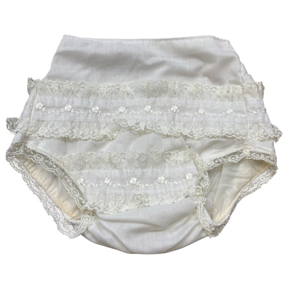 Vintage Alexis Brand White Lace Ruffle Lined Diaper Cover Size 6-9 Months - Picture 1 of 6